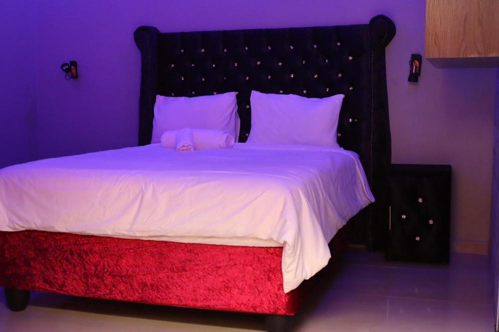 Princess Lodge Rustenburg Extérieur photo