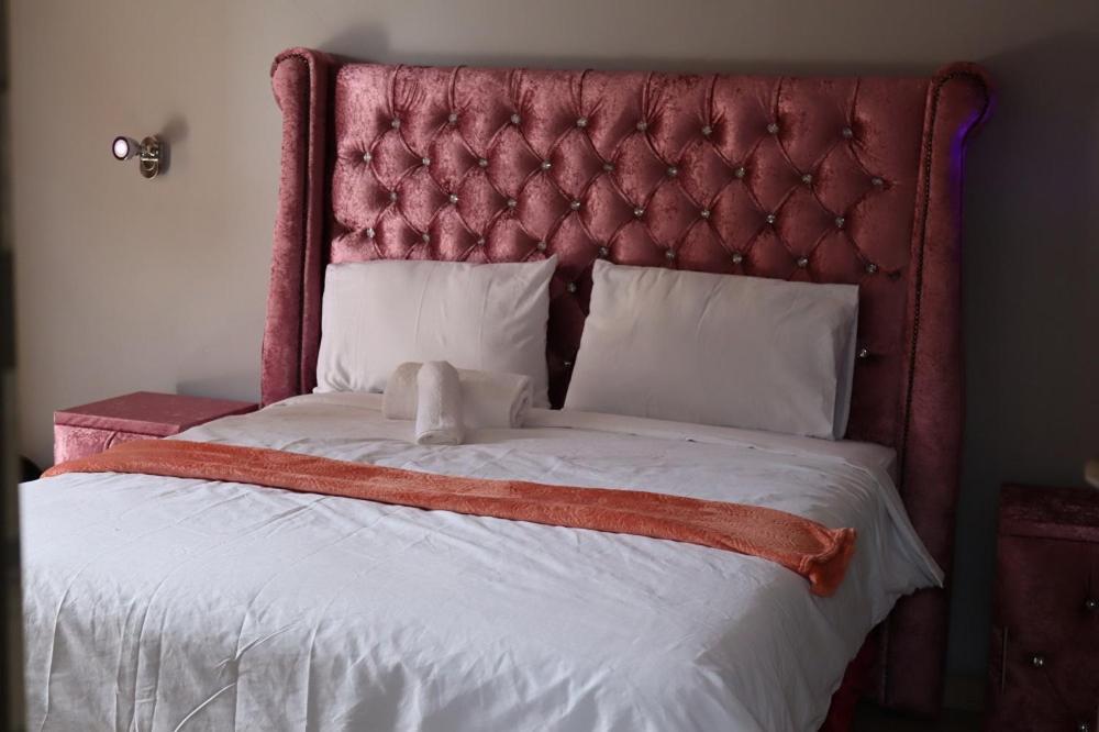 Princess Lodge Rustenburg Extérieur photo