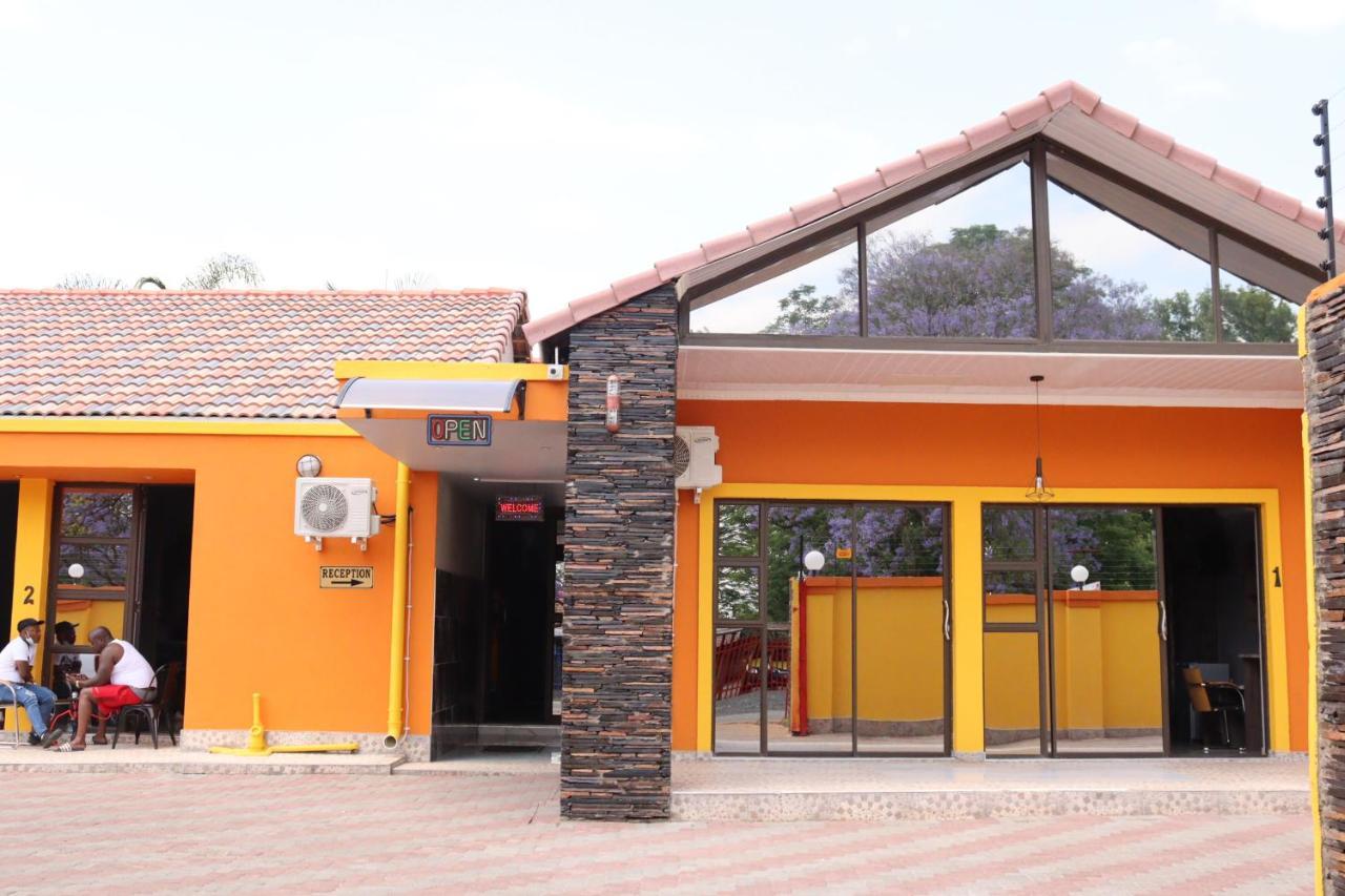 Princess Lodge Rustenburg Extérieur photo
